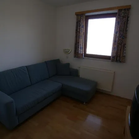 Appartement Zur Post Ferlach Room photo