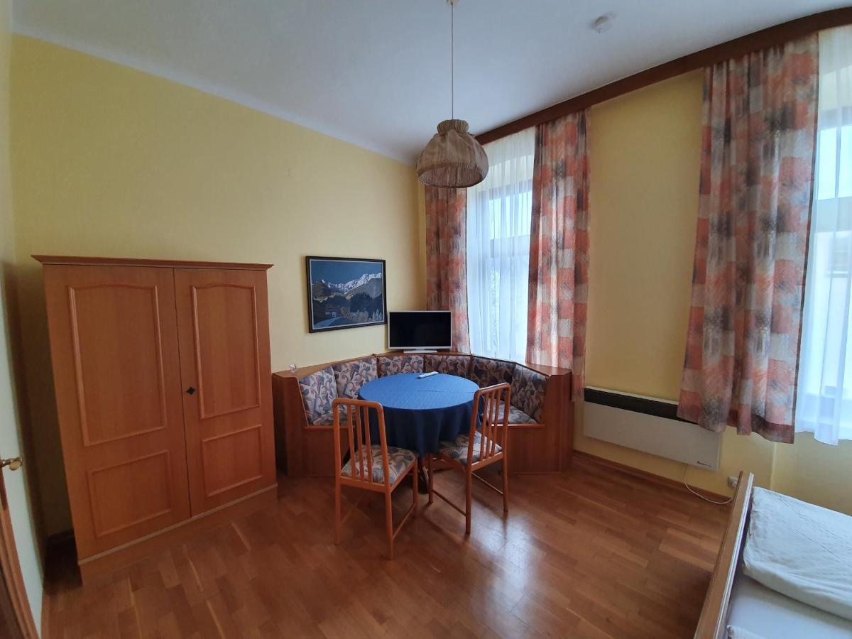 Zur Post Apartment Ferlach