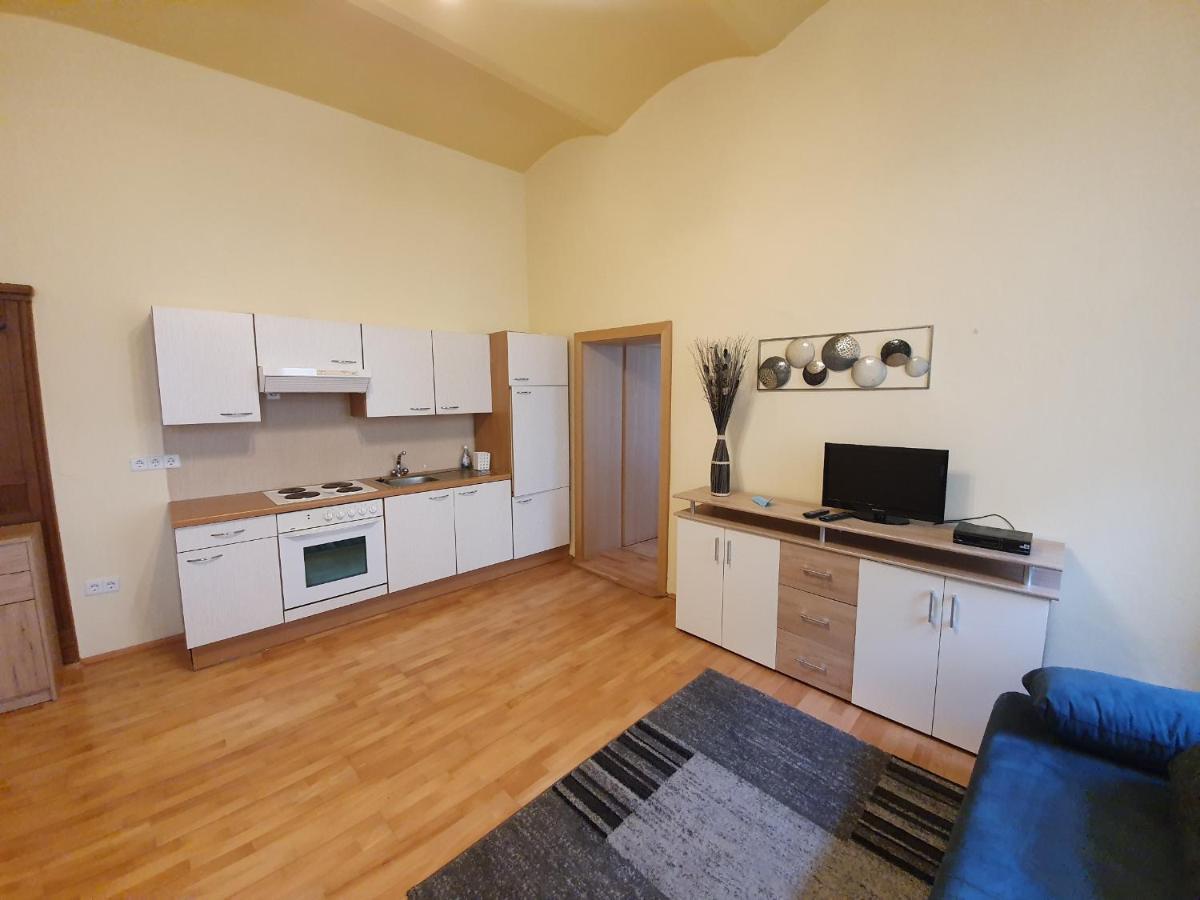 Zur Post Apartment Ferlach
